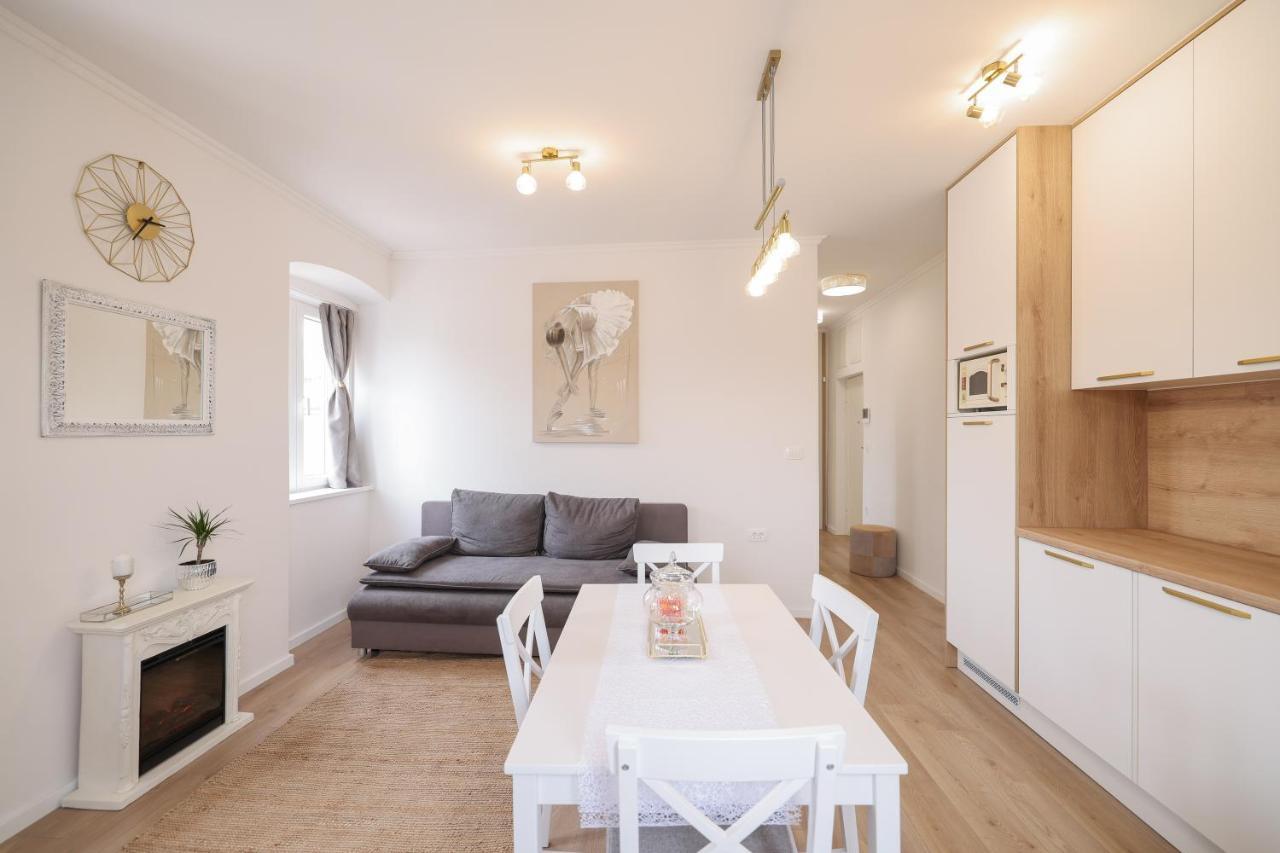 Sea Gate Apartment